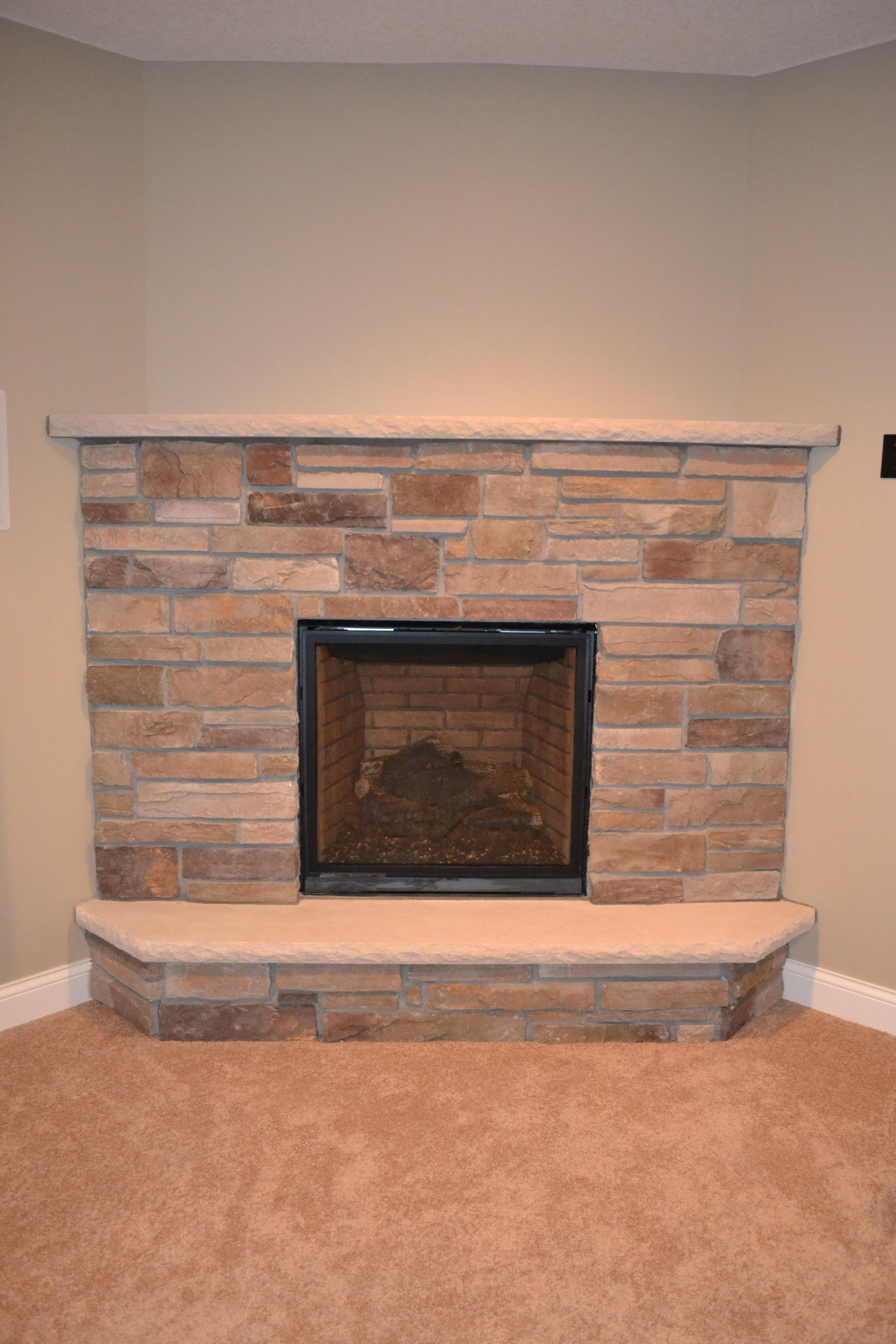 Lennox Symmetry 35, Bucks County Country Ledgestone - Twin City